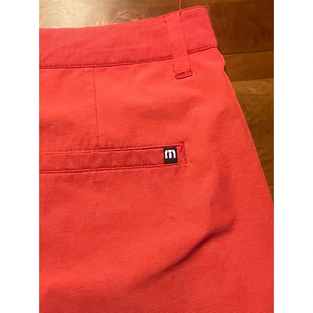 TravisMathew Golf Shorts Mens Size 35 Red Coral Performance Stretch Flat Front